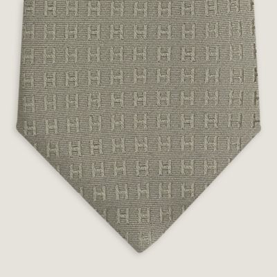 H織りタイ 7 cm 《ファソネ H》 | Hermès - エルメス-公式サイト
